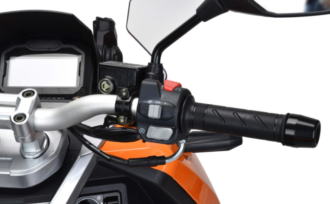 Скутер MOTOLAND (МОТОЛЕНД) T-MAX 150 в Каменск-Уральском