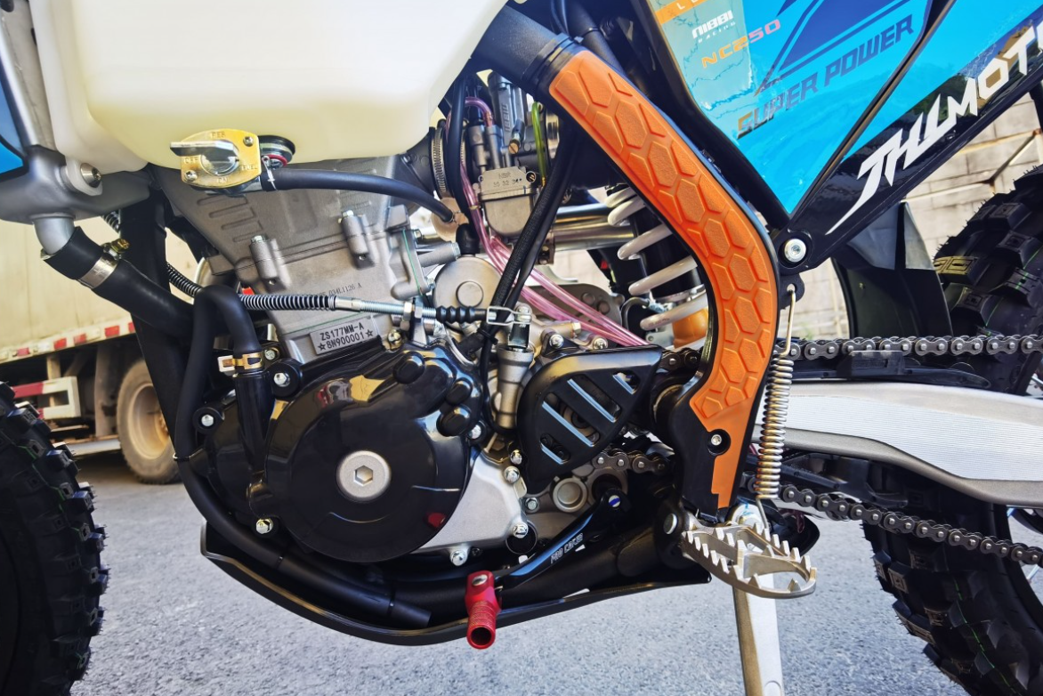 Мотоцикл JHLMOTO JHL Z7 NC250S (177MM-A) в Каменск-Уральском