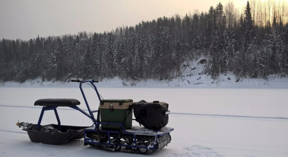 Мотобуксировщик Альбатрос-L 9 с фарой в Каменск-Уральском