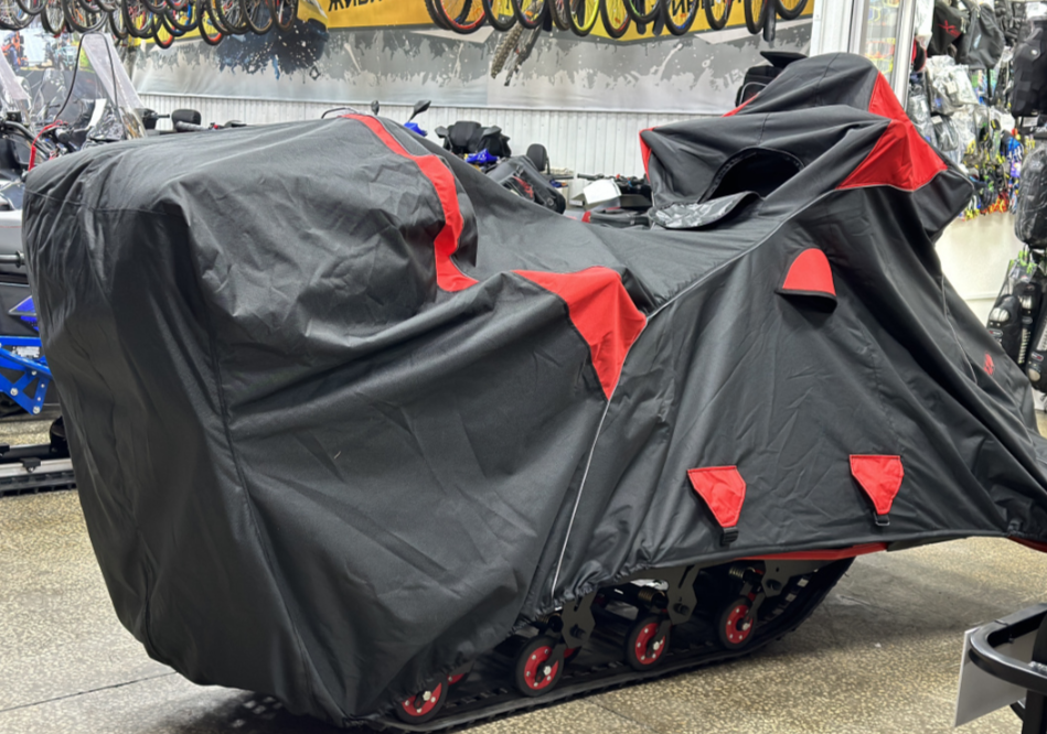 Чехол транспорт. снегохода IKUDZO HUNTER черно-красный Оксфорд ПРЕМИУМ качества с лого IKUDZO в Каменск-Уральском