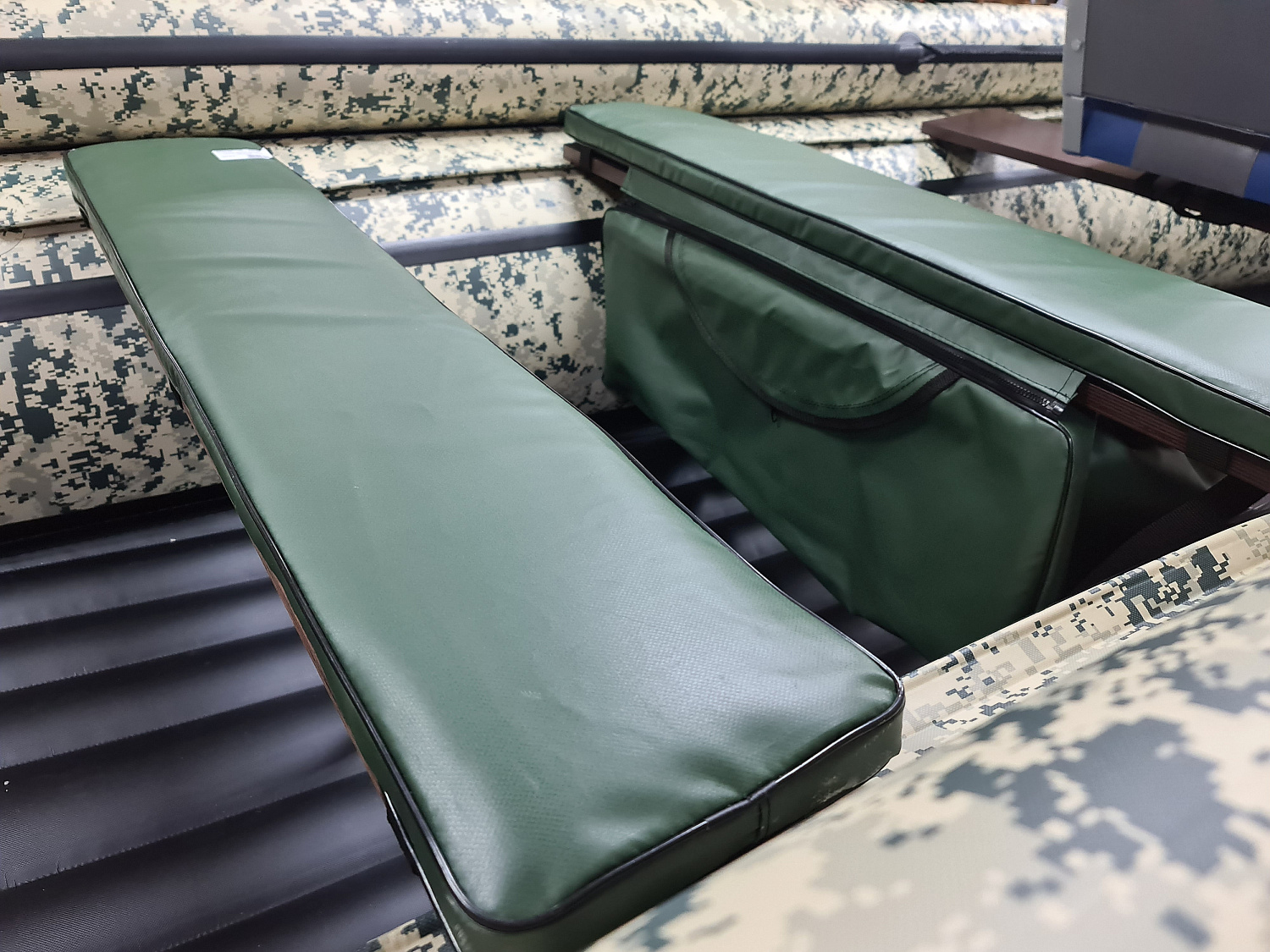 КОМПЛЕКТ МЯГКИХ НАКЛАДОК С СУМКОЙ ДЛЯ ЛОДОК 80Х20 ЗЕЛЕНЫЙ в Каменск-Уральском