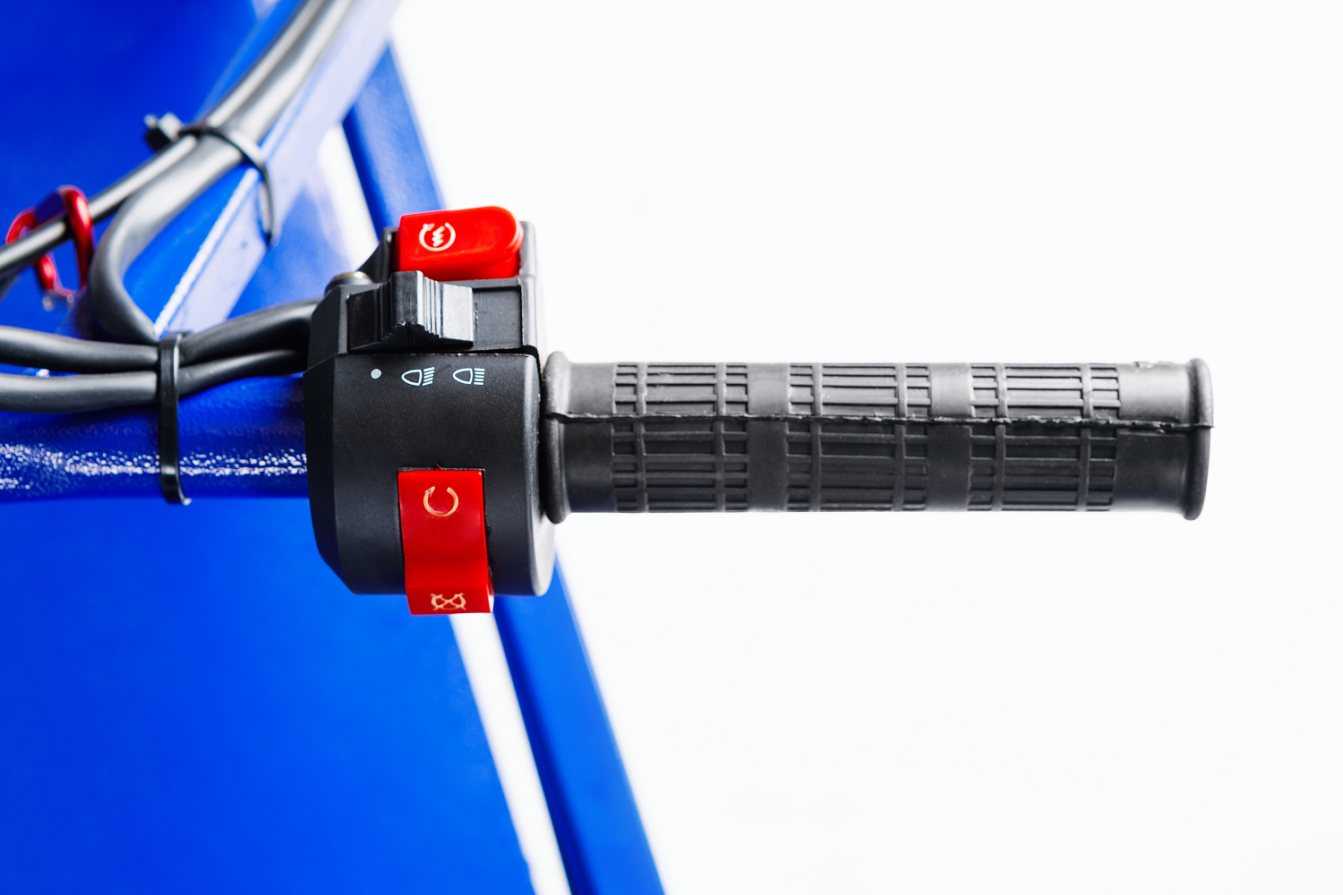 МОТОБУКСИРОВЩИК SNOW DOG 15 л.с. в Каменск-Уральском